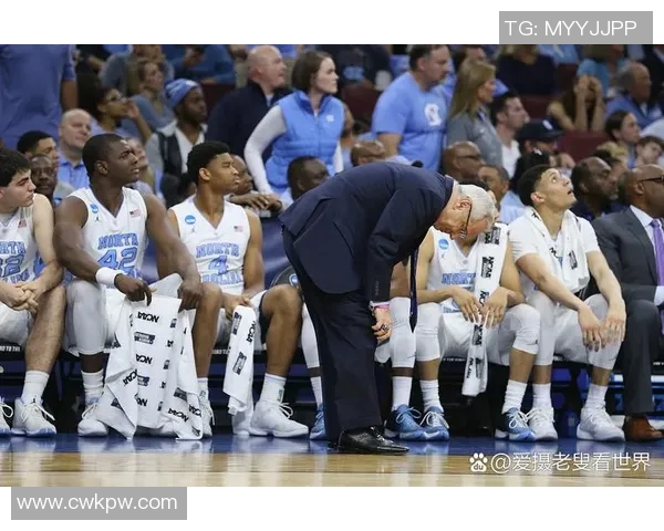 NBA新赛季揭幕战：卫冕冠军掘金险胜湖人，约基奇三双统治赛场